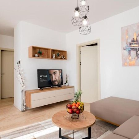 Apartment Kona - Free Parking & Self Check-In Ivanja Reka Eksteriør bilde