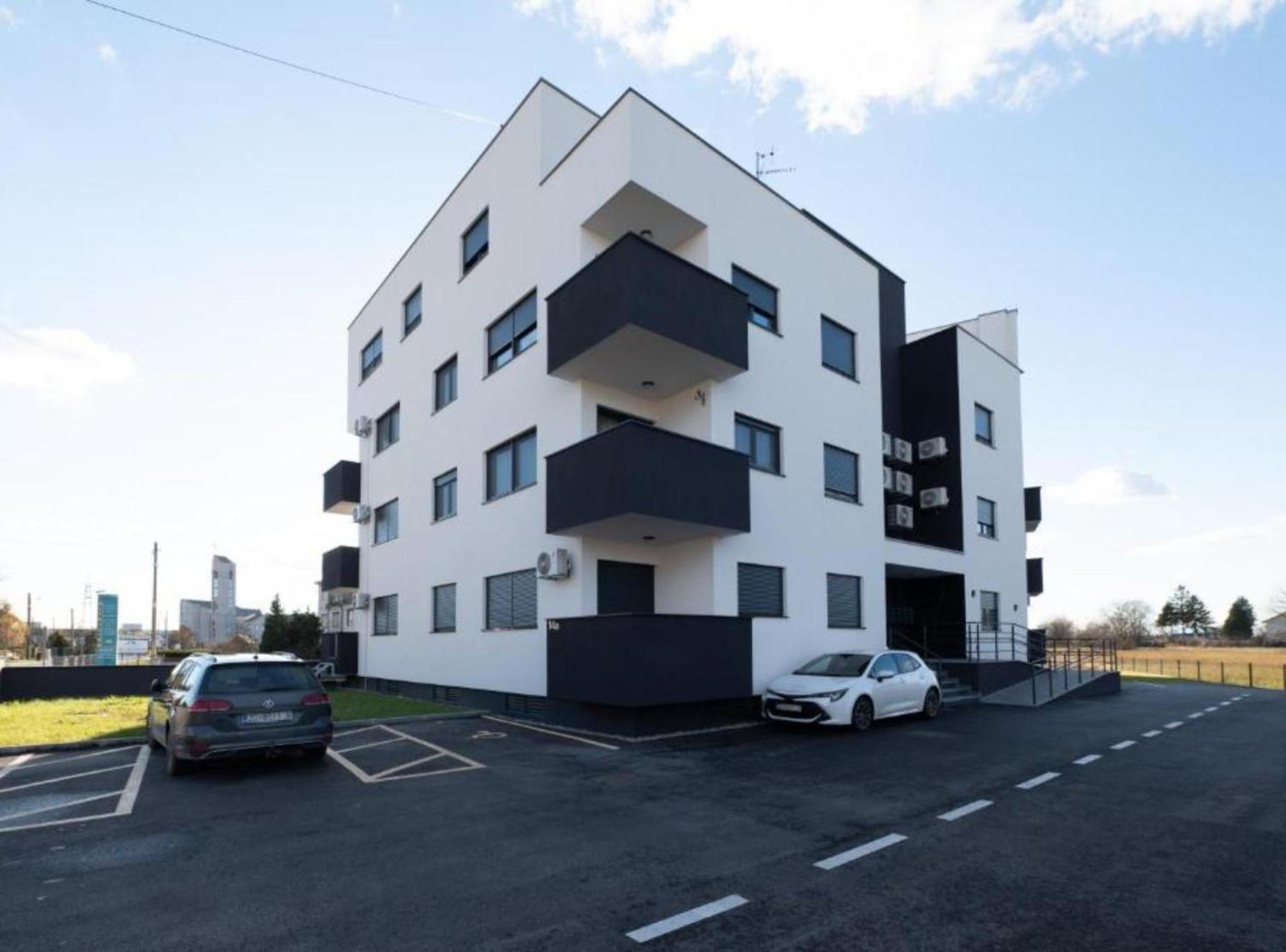 Apartment Kona - Free Parking & Self Check-In Ivanja Reka Eksteriør bilde