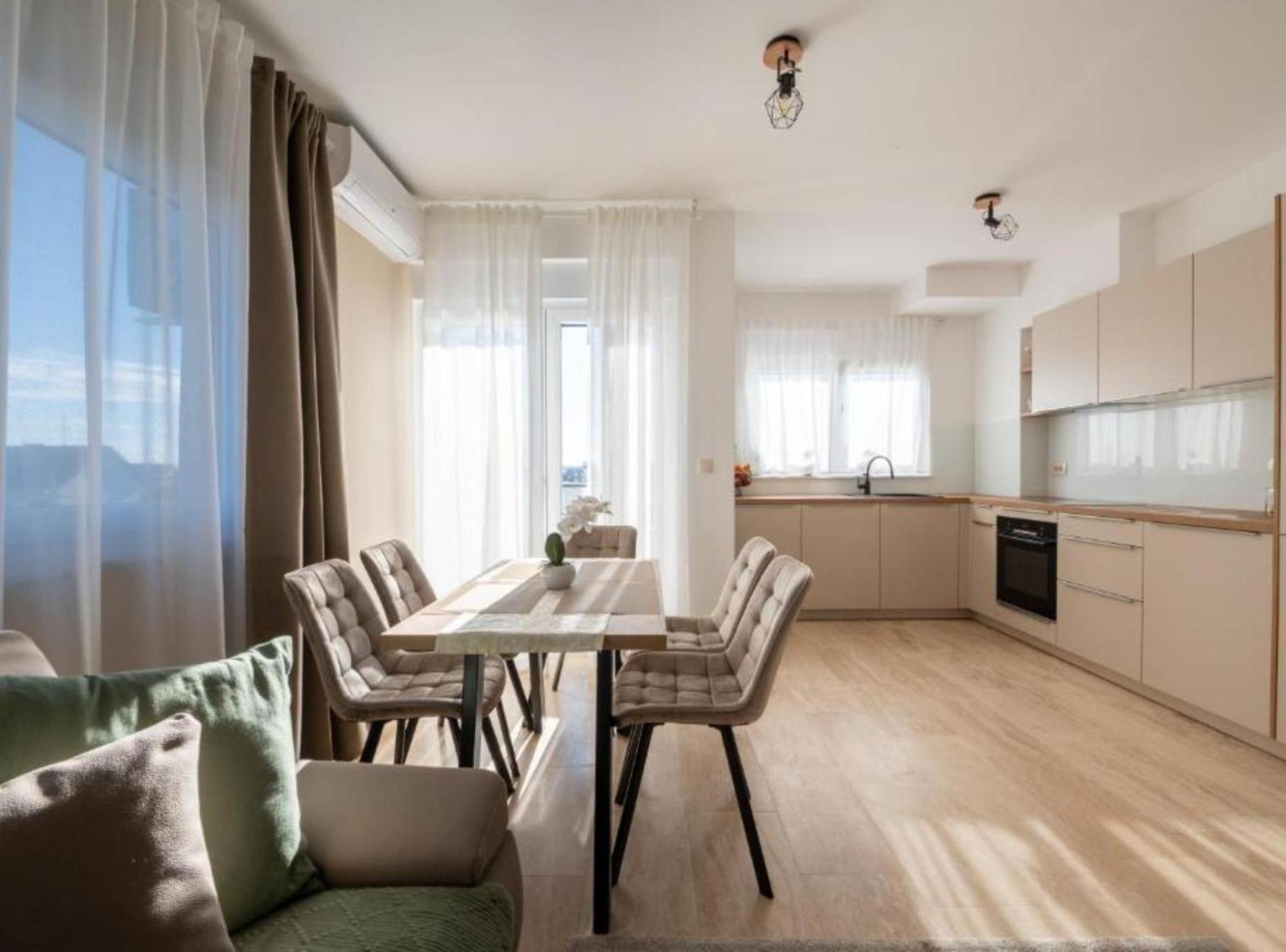 Apartment Kona - Free Parking & Self Check-In Ivanja Reka Eksteriør bilde
